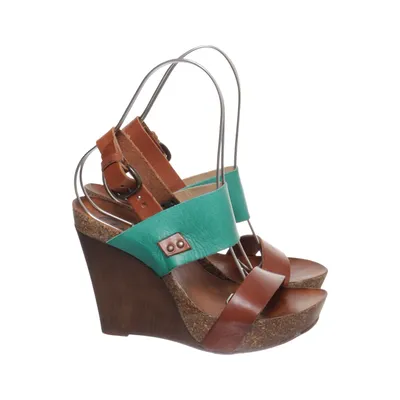 Chaussure compensées (Marron, Vert, Multicolore) de Bata Cuir