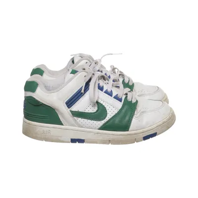 Chaussures de basketball (Court Force) de Nike