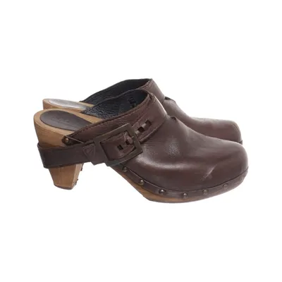 Sabots (Marron) de Sanita Cuir