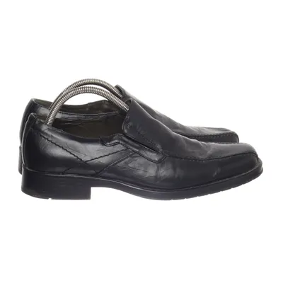 Loafers (Black) from Memphis One