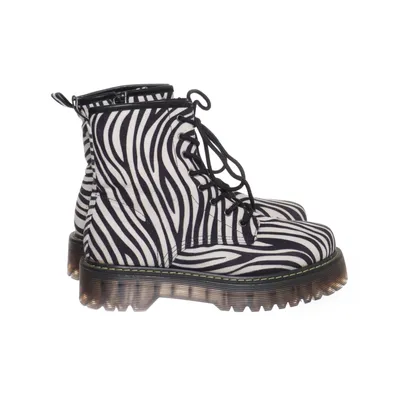 Laced boots (Black, White) from Ella Cruz