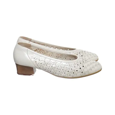 Escarpins (Beige) de Jenny Cuir