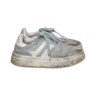Baskets (Bleu) de Leion Cuir