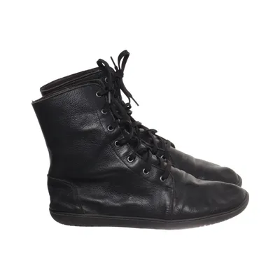 Laced boots (Black) from Rock Spring