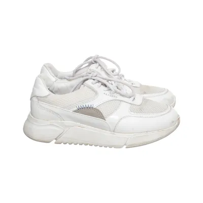 Sneakers (White) from Axel Arigato
