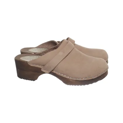 Clogs (Beige) from Moheda Leather