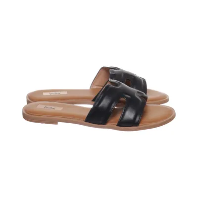 Slip-ins (Black, Brown) from Vera Blum