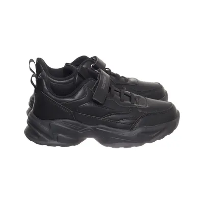 Sneakers (Black) from Sprandi