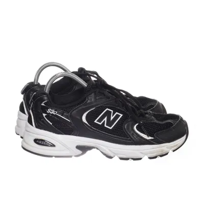 Trainers (Black, White) from New Balance