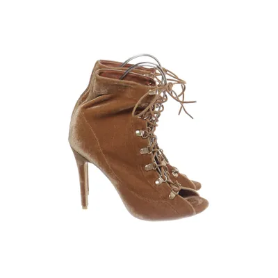 Laarzen met hak (Bruin) van NLY Shoes
