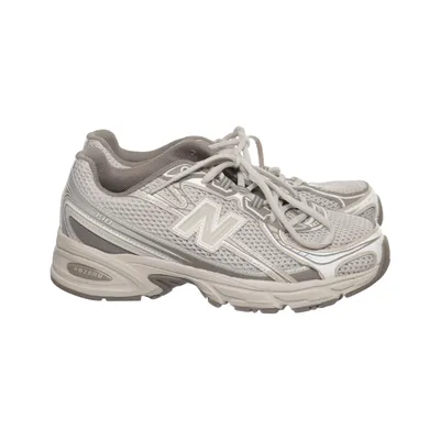 Sneakers (740) från New Balance