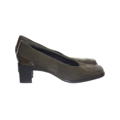 Pumps (Green) from Cherry Boutique