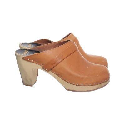 Clogs (Brown) from Swedish Hasbeens Leather
