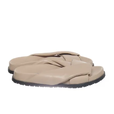 Mules (Beige) de NLY Shoes