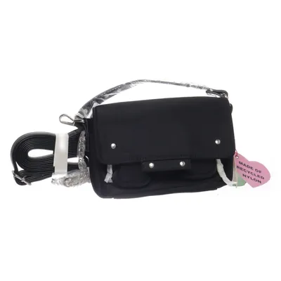 Axelremsväska (Svart) från Núnoo