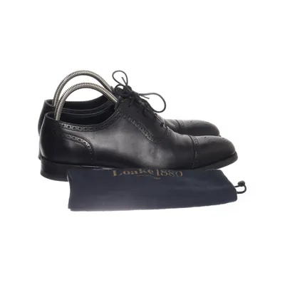 Brogues (Svart) från Loake 1880 Skinn