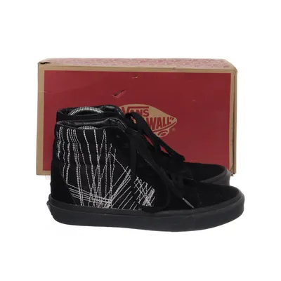 Sneakers (Black) from Vans