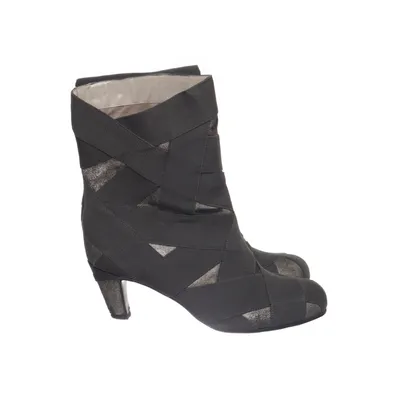 Heeled boots (Black) from United Nude