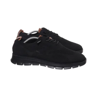 Trainers (Black) from Breeze