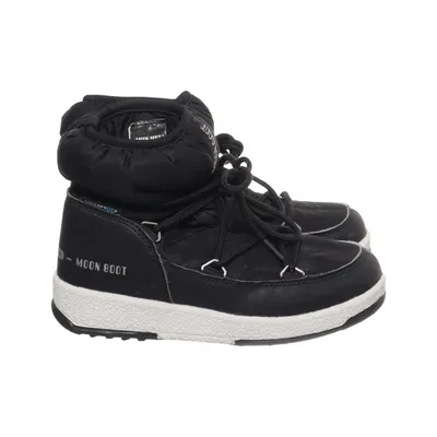 Bottes à lacets (Noir) de Moon Boot