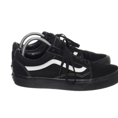 Sneakers (Black, White) from Vans