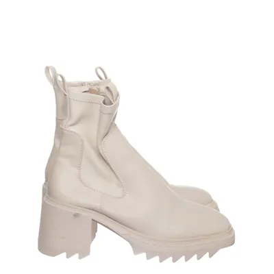 Laarzen met hak (Beige) van Missguided