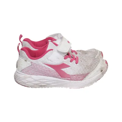 Baskets (Blanc, Rose) de Diadora