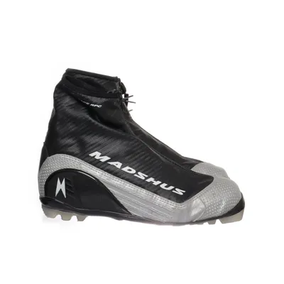 Längdpjäxor (RACE RFC BLACK SILVER M) från Madshus