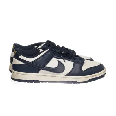 Sneakers (Dunk Low) från Nike