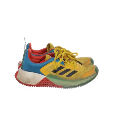 Träningsskor (Gul, Blå, Röd) från Adidas x LEGO
