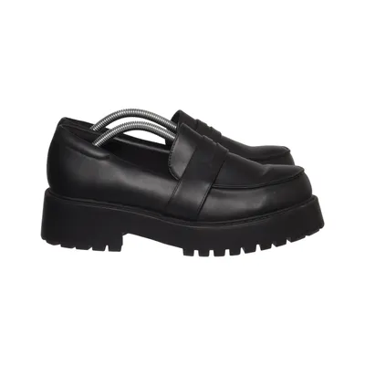 Loafers (Schwarz) von Monki