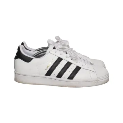Sneakers (Superstar) från Adidas