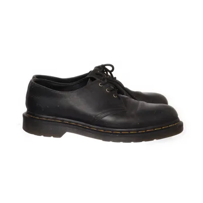 Derbyskor (Svart) från Dr. Martens