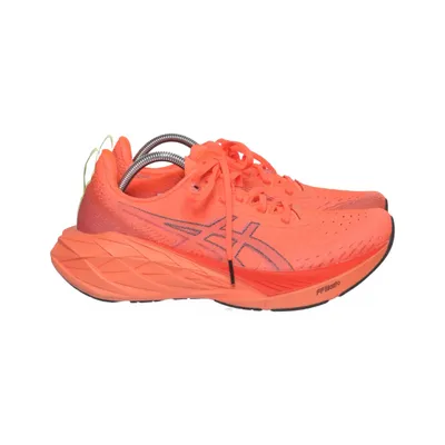 Löparskor (Novablast 4) från Asics
