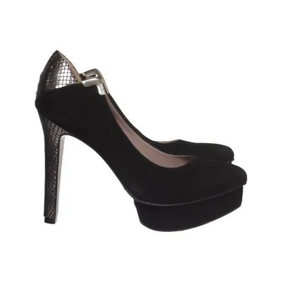 Pumps (Black) from Miezko Leather