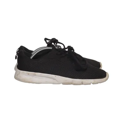 Baskets (Noir) de Nonalion