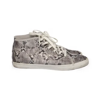 Sneakers (Gray, Black, White) from Tamaris Trend