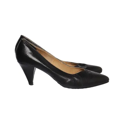 Pumps (Black) from Belle Leather