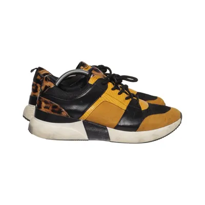 Sneakers (Black, Yellow) from LS