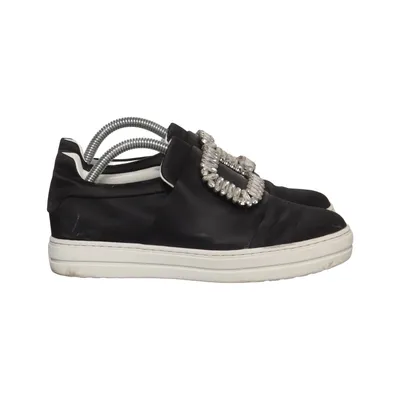 Instappers (Viv Skate) van Roger Vivier