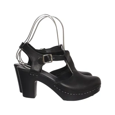 Clogs (Black) from Mohino Leather