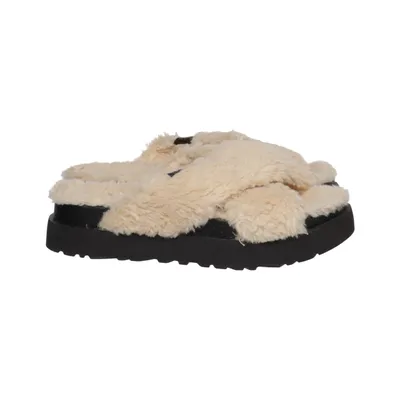 Slippers (Fuzz Sugar Cross) from UGG