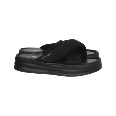 Mules (Noir) de Lucky Shoes