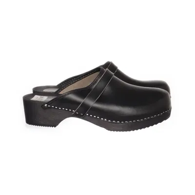 Träskor (Svart) från Moheda Toffeln Skinn