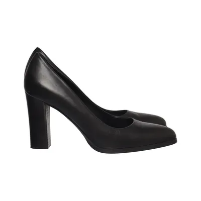 Pumps (Black) from Angela C