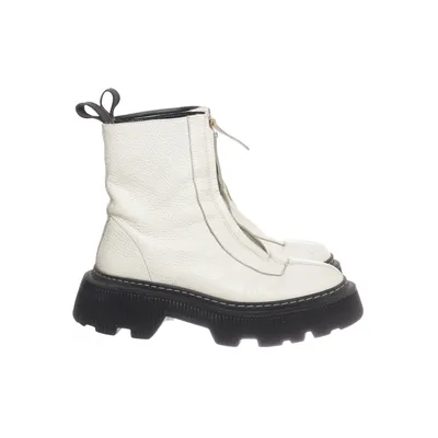 Boots (Vit, Svart) från Läst