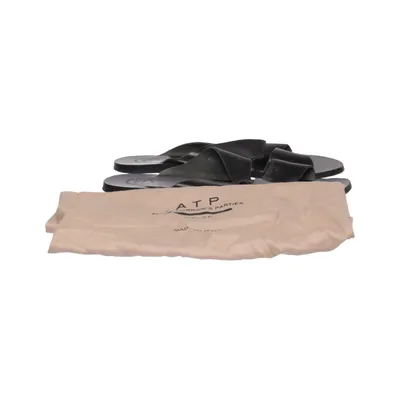 Mules (Noir) de ATP Atelier Cuir