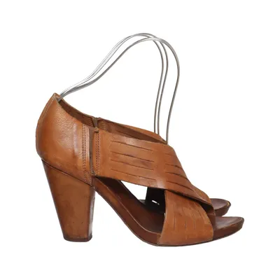 High heel sandals (Brown) from Moma