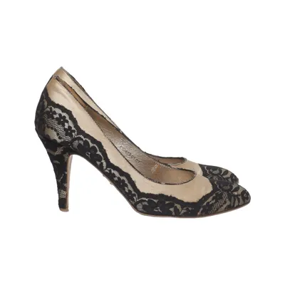 Pumps (Beige, Black) from Sex and the City