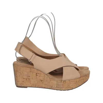 Wedges (Beige) from Clarks Artisan
